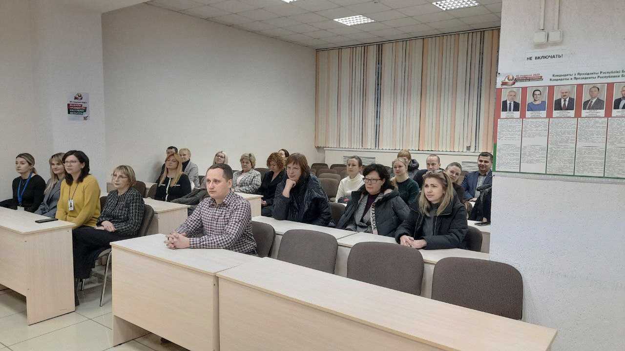 23 января в Витебской областной инспекции Госстандарта состоялась рабочая встреча заместителя Председателя Государственного комитета по стандартизации Республики Беларусь Кисленко Ивана Андреевича с коллективом инспекции.