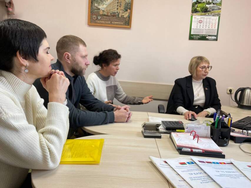 Kruglyy-stol-po-voprosam-bezopasnosti-markirovki-produktsii