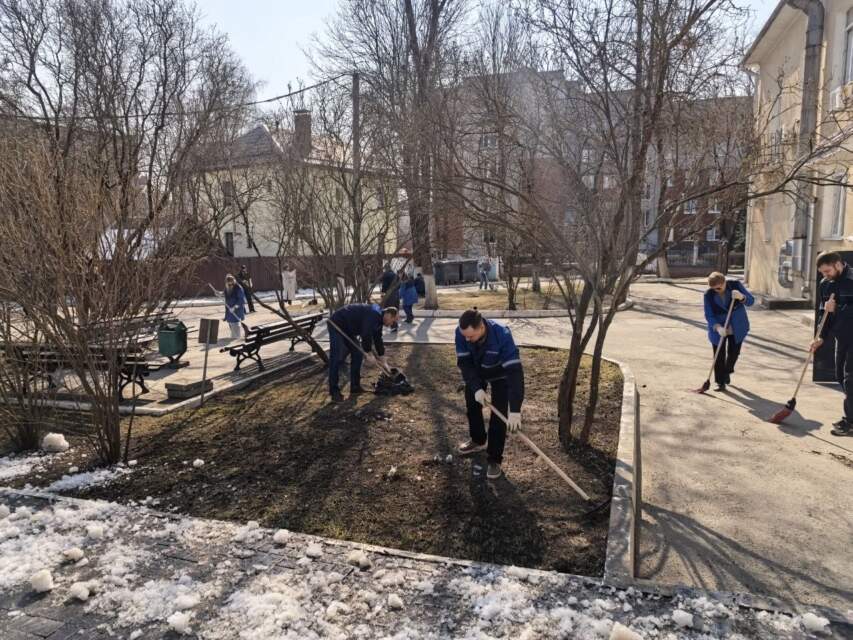 Sotrudniki Vitebskoy oblastnoy inspektsii Gosstandarta prinyali uchastiye v gorodskom subbotnike