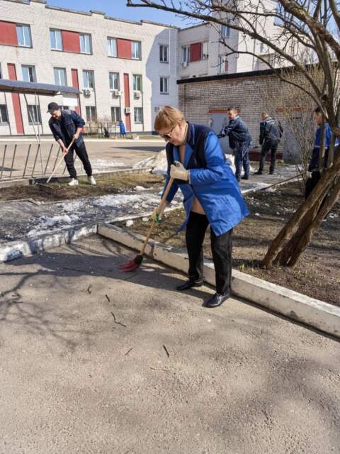 Sotrudniki Vitebskoy oblastnoy inspektsii Gosstandarta prinyali uchastiye v gorodskom subbotnike