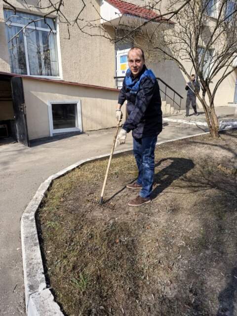 Sotrudniki Vitebskoy oblastnoy inspektsii Gosstandarta prinyali uchastiye v gorodskom subbotnike