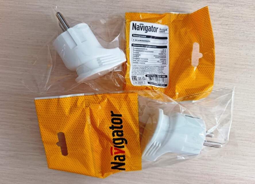 vilka uglovaya s zazemleniyem torgovoy marki «Navigator» model' NCA-PL04-16A-E-WH